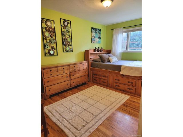 570 Columbine Ave, Golden, CO 80401