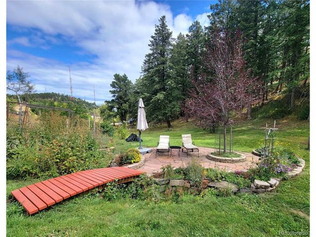 570 Columbine Ave, Golden, CO 80401