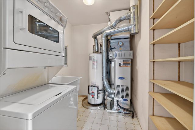 35132 N Bay Circle 16, Harrison Twp, MI 48045