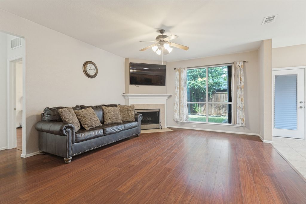 3000 Gettysburg Lane, Fort Worth, TX 76123 — photo 4