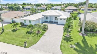 2918 SE 10th PL, Cape Coral, FL 33904