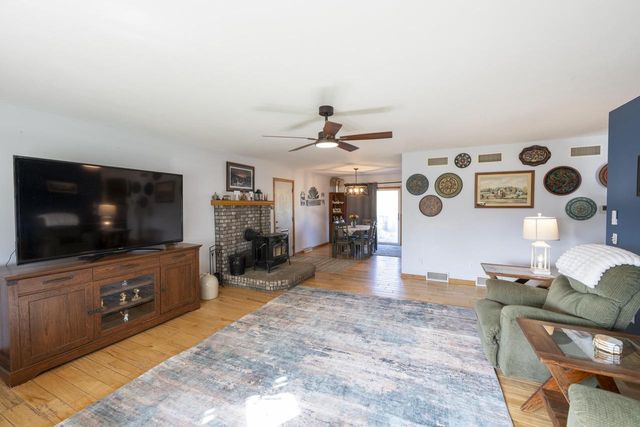 4214 Highway 73, Deerfield, WI 53551