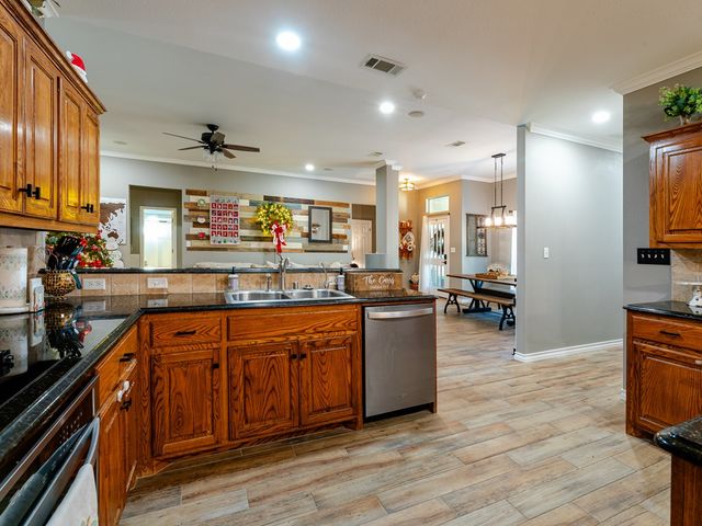 5217 Greathouse Ave, Midland, TX 79707