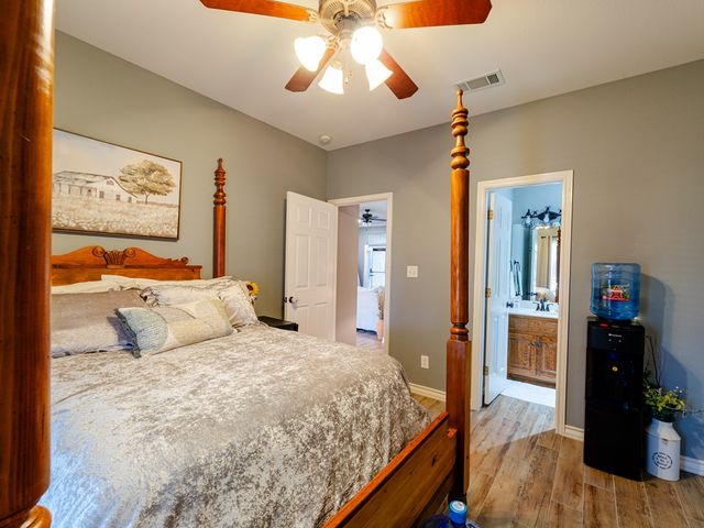 5217 Greathouse Ave, Midland, TX 79707