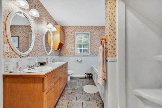 230 Wedgewood DR, Rocky Mount, VA 24151