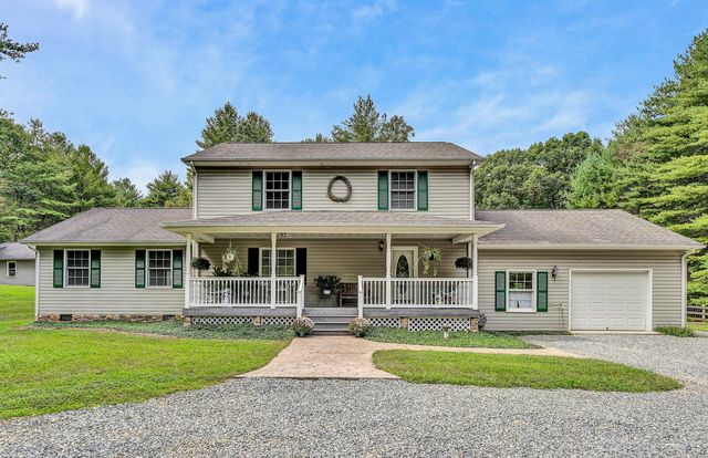 230 Wedgewood DR, Rocky Mount, VA 24151