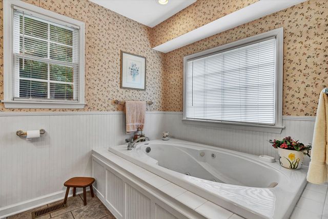 230 Wedgewood DR, Rocky Mount, VA 24151