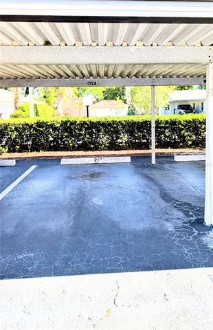 333 LAKE HOWARD DRIVE NW 212A, Winter Haven, FL 33880