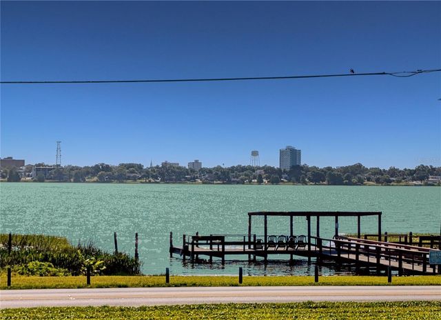 333 LAKE HOWARD DRIVE NW 212A, Winter Haven, FL 33880