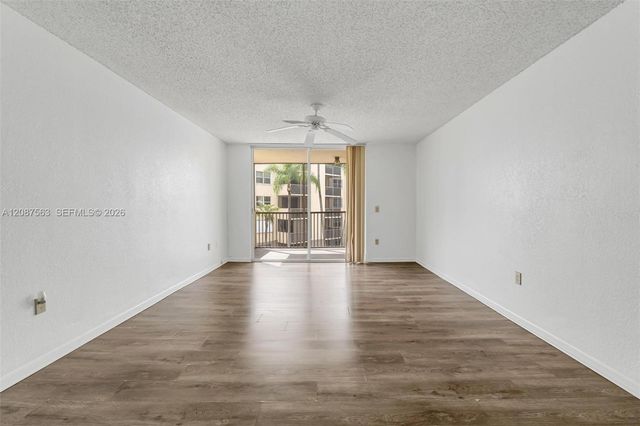 8255 Lake Drive 304, Doral, FL 33166