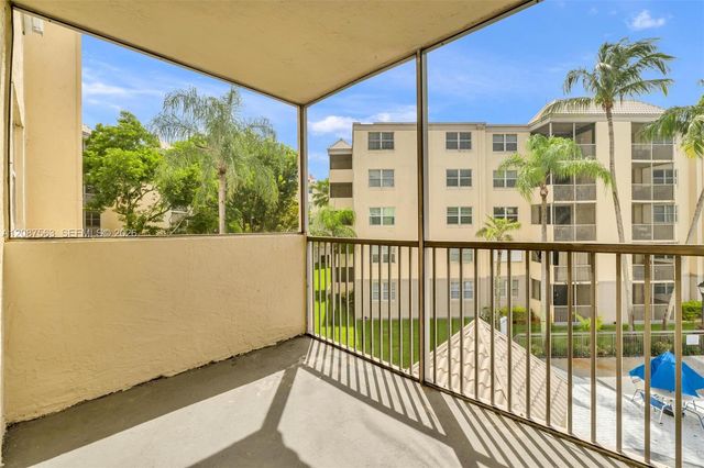 8255 Lake Drive 304, Doral, FL 33166