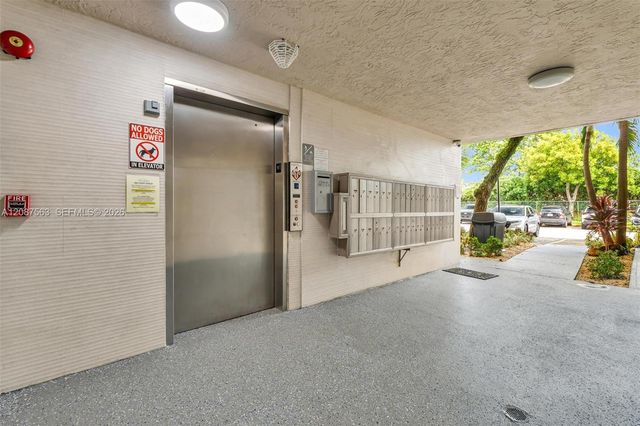 8255 Lake Drive 304, Doral, FL 33166