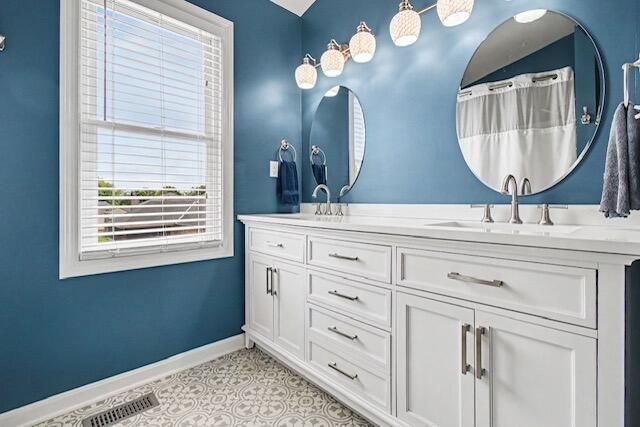 9208 Kelly Louise Drive, Florence, KY 41042
