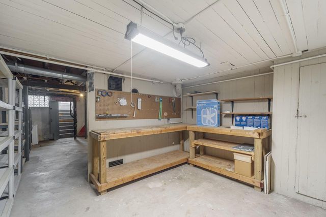 2410 S Lenox STREET, Milwaukee, WI 53207