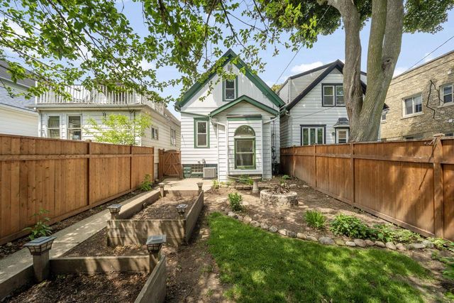 2410 S Lenox STREET, Milwaukee, WI 53207