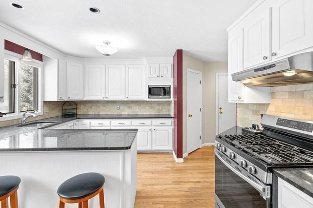 244 Rolling Meadow Drive, Holliston, MA 01746