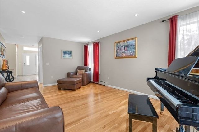 244 Rolling Meadow Drive, Holliston, MA 01746