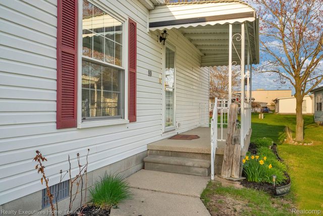 4333 24th Avenue 80, Fort Gratiot Charter Township, MI 48059