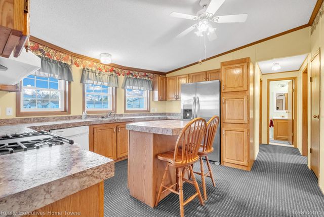 4333 24th Avenue 80, Fort Gratiot Charter Township, MI 48059