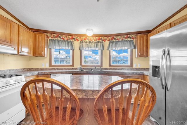 4333 24th Avenue 80, Fort Gratiot Charter Township, MI 48059