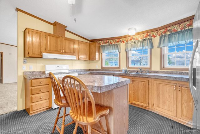 4333 24th Avenue 80, Fort Gratiot Charter Township, MI 48059