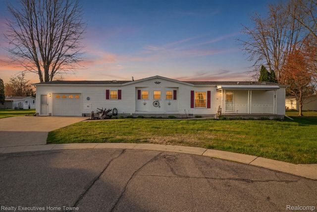 4333 24th Avenue 80, Fort Gratiot Charter Township, MI 48059