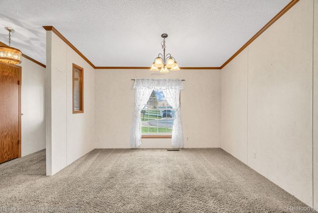 4333 24th Avenue 80, Fort Gratiot Charter Township, MI 48059
