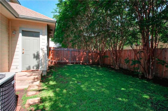 2920 Thrushwood DR B, Austin, TX 78757
