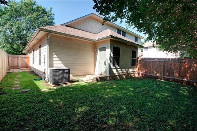 2920 Thrushwood DR B, Austin, TX 78757