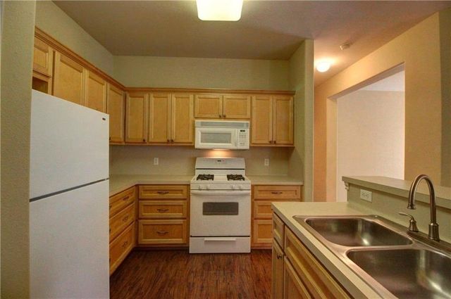 2920 Thrushwood DR B, Austin, TX 78757