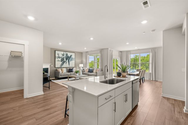 1013 NATURE LN, Lewisburg, TN 37091