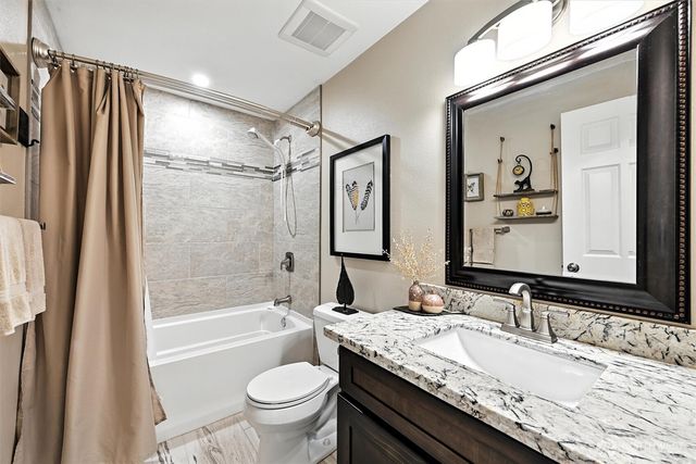 7212 188th Avenue E, Bonney Lake, WA 98391