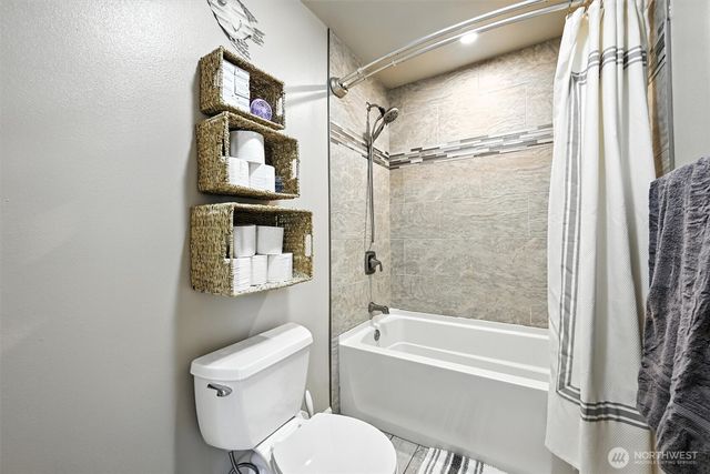 7212 188th Avenue E, Bonney Lake, WA 98391