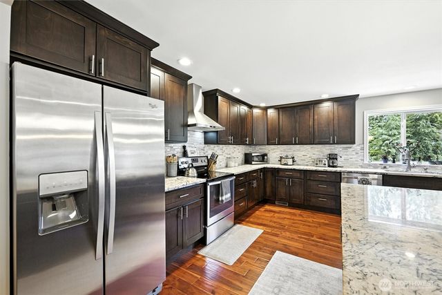 7212 188th Avenue E, Bonney Lake, WA 98391