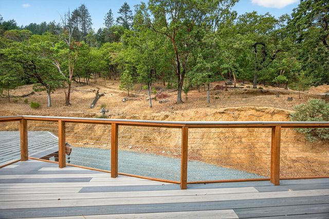900 Rancho Vista Drive, Grants Pass, OR 97526