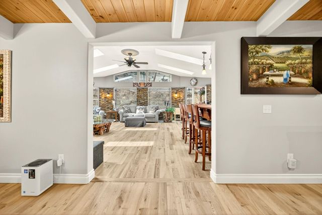 900 Rancho Vista Drive, Grants Pass, OR 97526