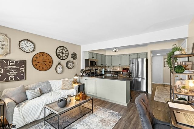 1033 Cellar Ave, Scotch Plains Twp., NJ 07076