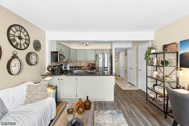 1033 Cellar Ave, Scotch Plains Twp., NJ 07076