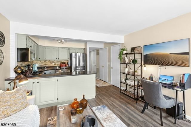 1033 Cellar Ave, Scotch Plains Twp., NJ 07076