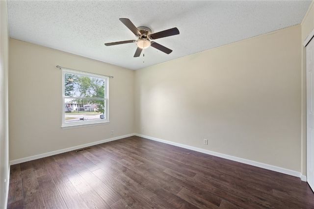 1340 38th St Place, Marion, IA 52302