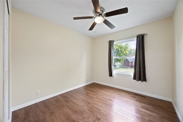 1340 38th St Place, Marion, IA 52302