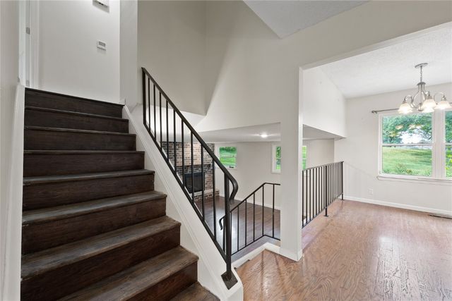 1340 38th St Place, Marion, IA 52302