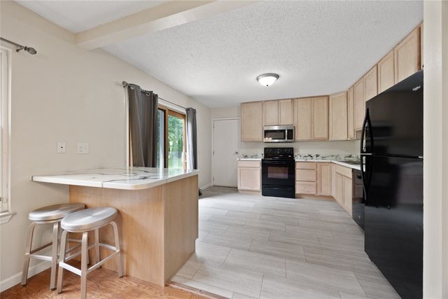 1340 38th St Place, Marion, IA 52302