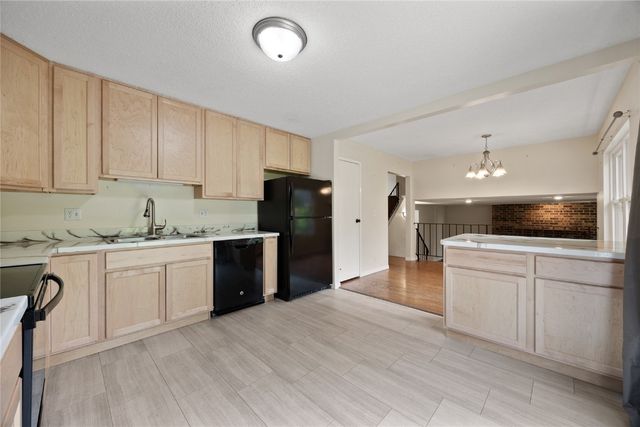 1340 38th St Place, Marion, IA 52302