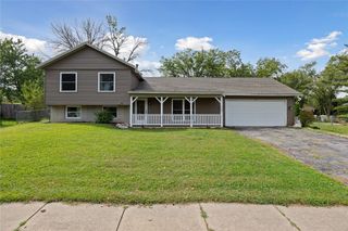 1340 38th St Place, Marion, IA 52302