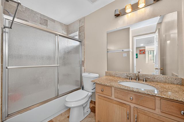 647 Hollandbridge Lane, Houston, TX 77073