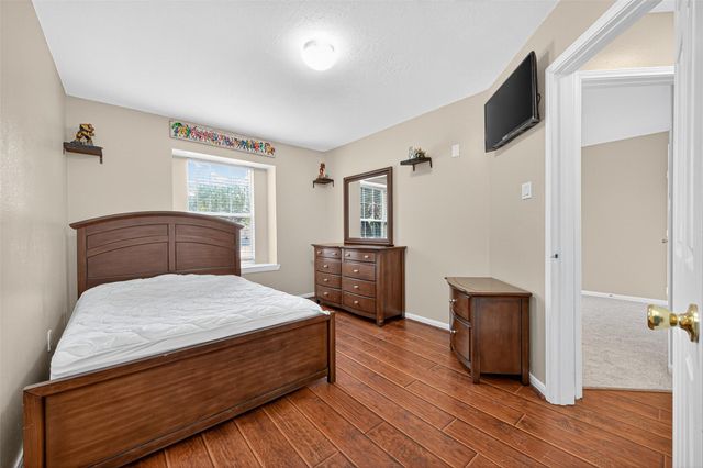 647 Hollandbridge Lane, Houston, TX 77073