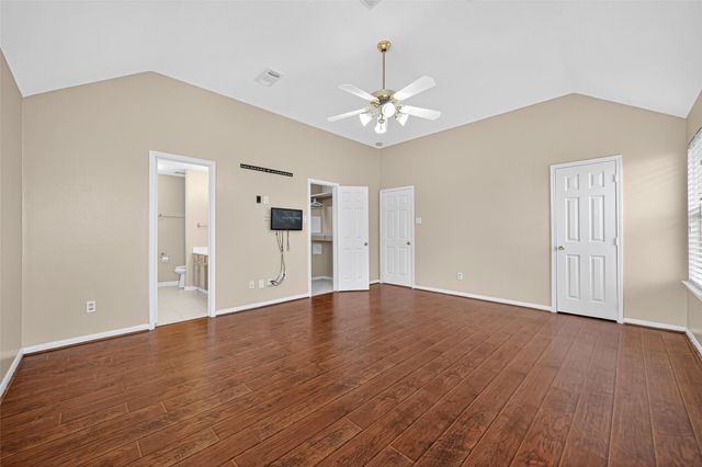 647 Hollandbridge Lane, Houston, TX 77073