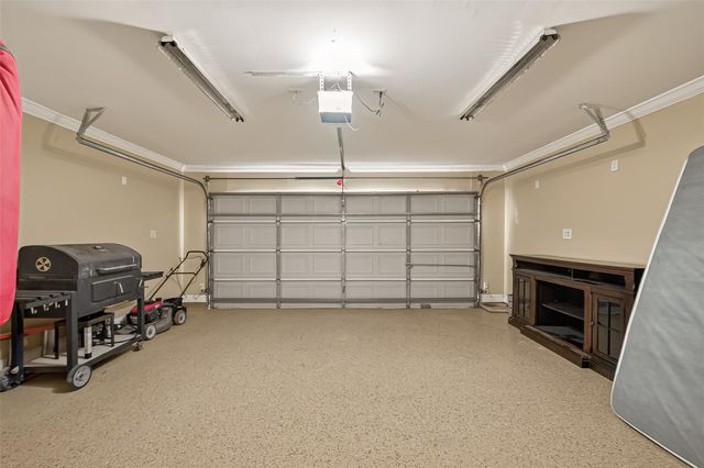 647 Hollandbridge Lane, Houston, TX 77073