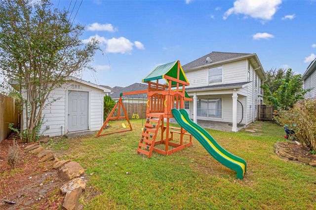 647 Hollandbridge Lane, Houston, TX 77073